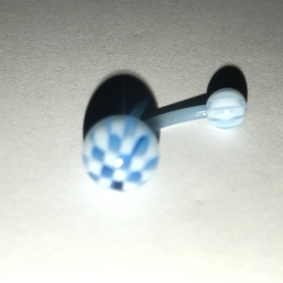 14 Gauge Blue and White Checkerboard Belly Ring - Picture 6 of 14